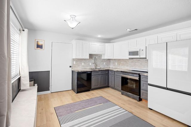 8751 Torrey Way, Elk Grove, CA 95624