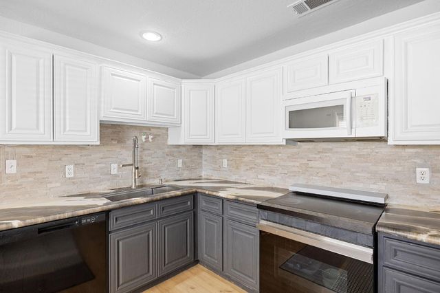 8751 Torrey Way, Elk Grove, CA 95624