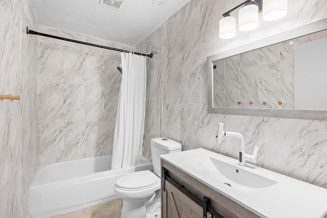 8751 Torrey Way, Elk Grove, CA 95624