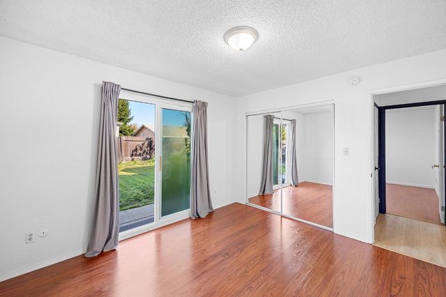 8751 Torrey Way, Elk Grove, CA 95624