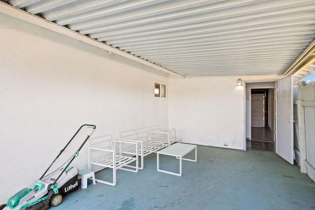 8751 Torrey Way, Elk Grove, CA 95624