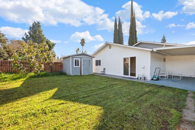 8751 Torrey Way, Elk Grove, CA 95624