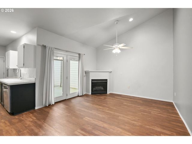 8165 Ne WILKINS St, Hillsboro, OR 97006