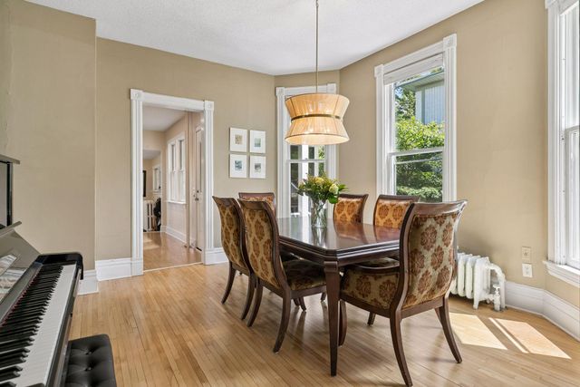 1045 Van Slyke Avenue, Saint Paul, MN 55103