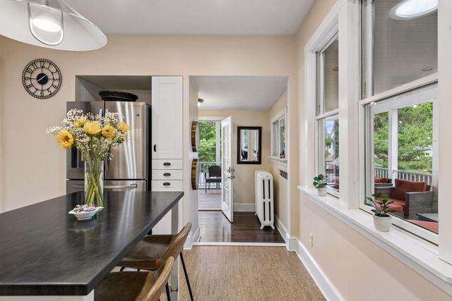 1045 Van Slyke Avenue, Saint Paul, MN 55103