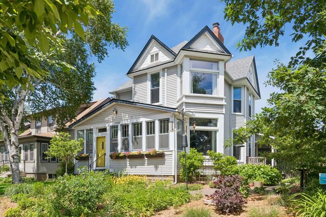 1045 Van Slyke Avenue, Saint Paul, MN 55103