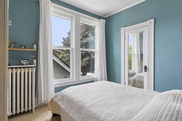 1045 Van Slyke Avenue, Saint Paul, MN 55103