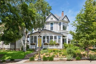1045 Van Slyke Avenue, Saint Paul, MN 55103