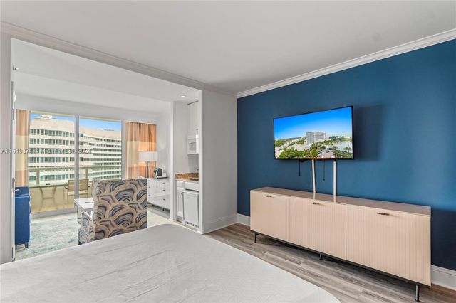 4401 COLLINS AVE 1007, Miami Beach, FL 33140