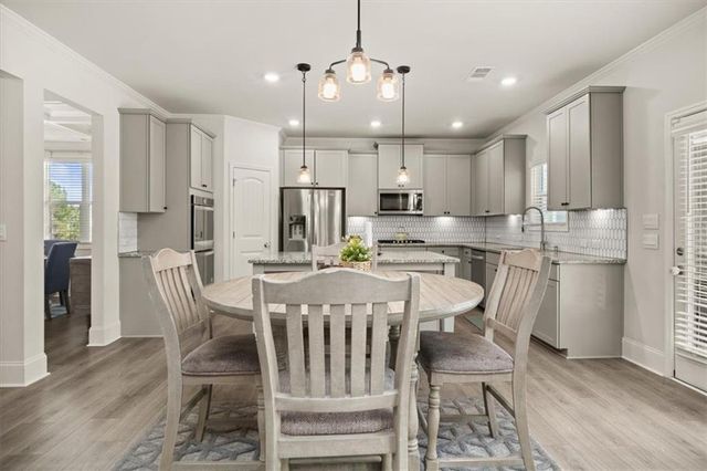 372 Garnet Drive, Acworth, GA 30101