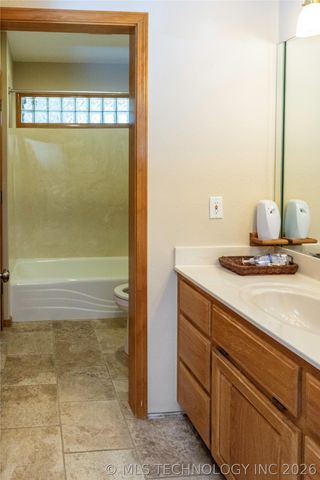 521 Rockwood Drive, Kiefer, OK 74041