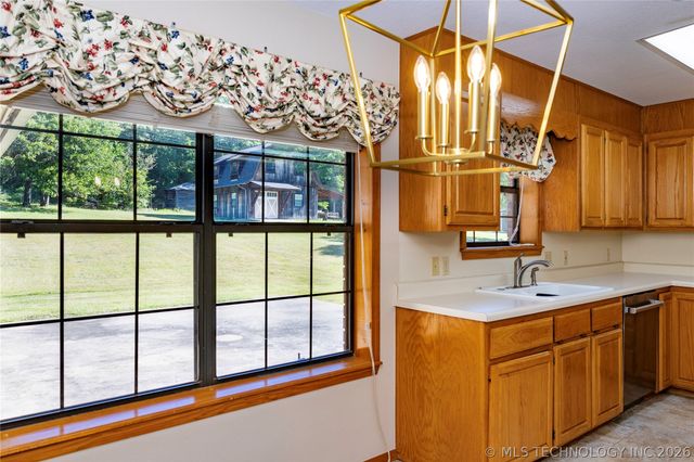 521 Rockwood Drive, Kiefer, OK 74041