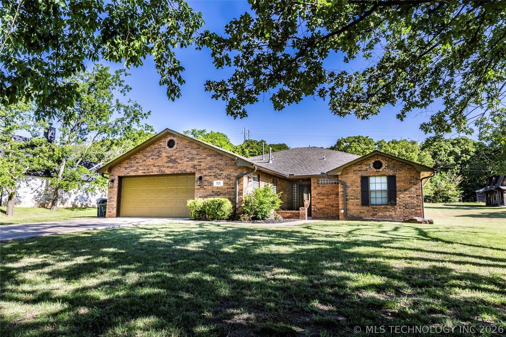 521 Rockwood Drive, Kiefer, OK 74041