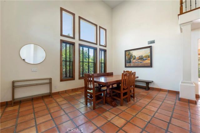 505 Acacia Court, Redlands, CA 92373