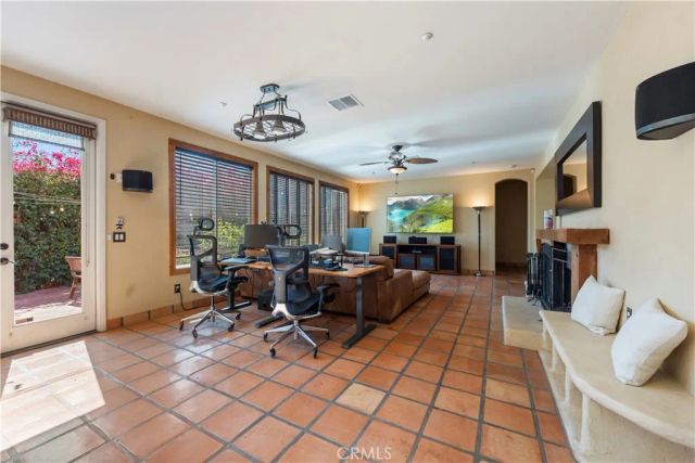 505 Acacia Court, Redlands, CA 92373