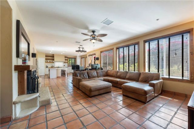 505 Acacia Court, Redlands, CA 92373