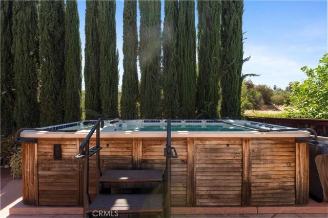 505 Acacia Court, Redlands, CA 92373