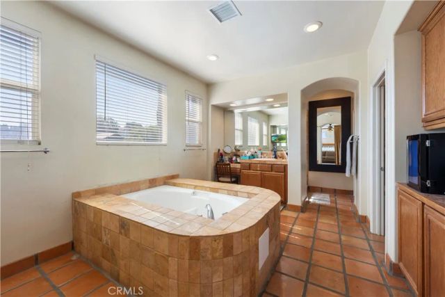 505 Acacia Court, Redlands, CA 92373