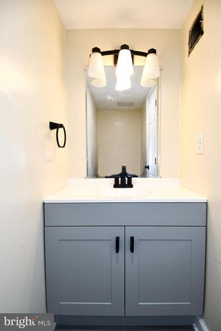 717 BRANDON CIR, Waldorf, MD 20602