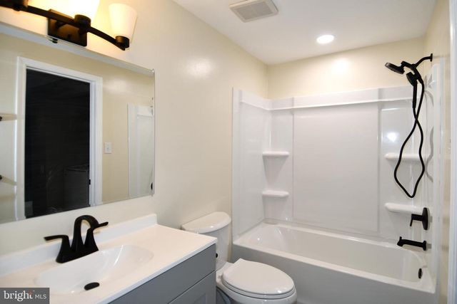 717 BRANDON CIR, Waldorf, MD 20602