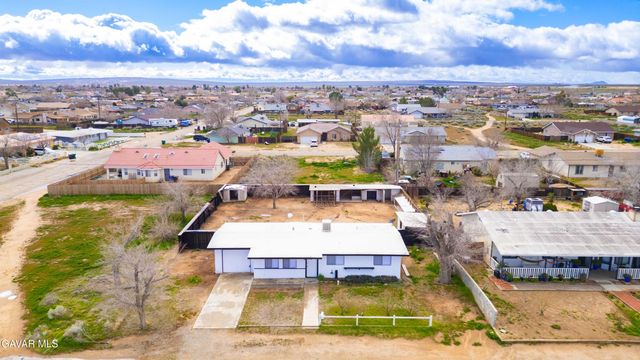 8232 Dogwood Avenue, California City, CA 93505