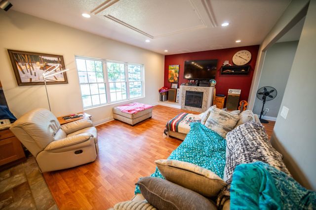 8229 10th Street SW, Byron, MN 55920