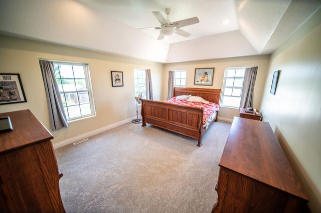 8229 10th Street SW, Byron, MN 55920