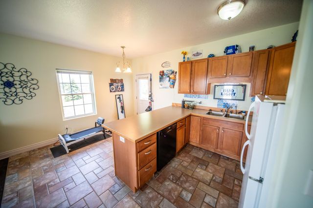 8229 10th Street SW, Byron, MN 55920