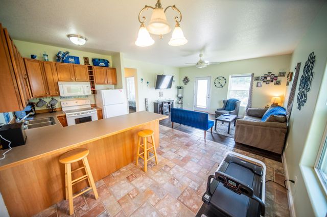 8229 10th Street SW, Byron, MN 55920
