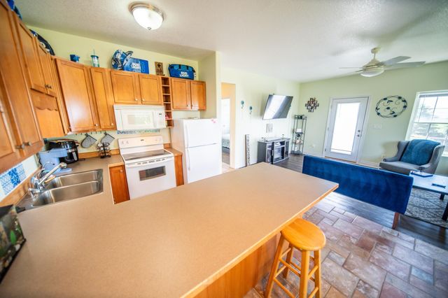 8229 10th Street SW, Byron, MN 55920