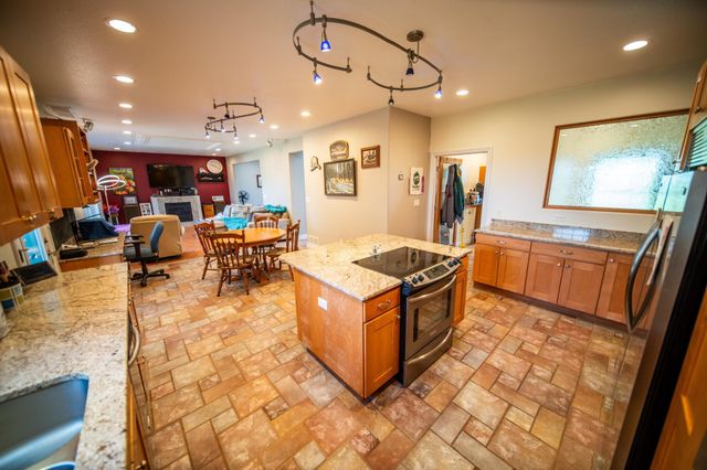 8229 10th Street SW, Byron, MN 55920