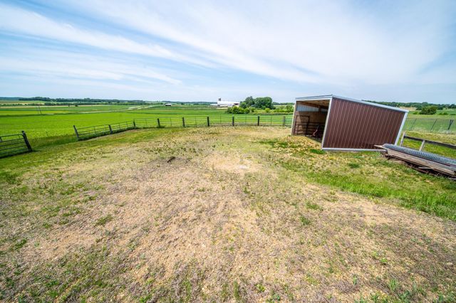 8229 10th Street SW, Byron, MN 55920