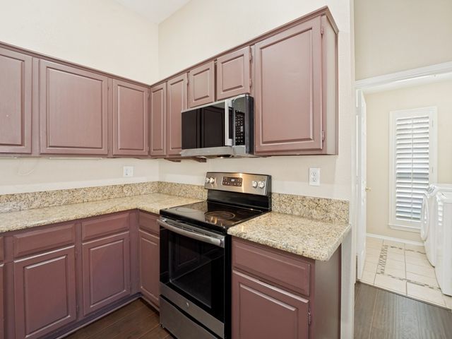7004 Sample Drive, The Colony, TX 75056