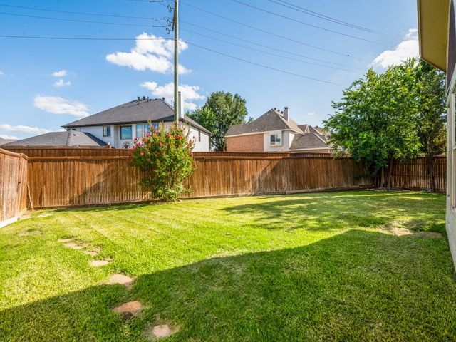 7004 Sample Drive, The Colony, TX 75056