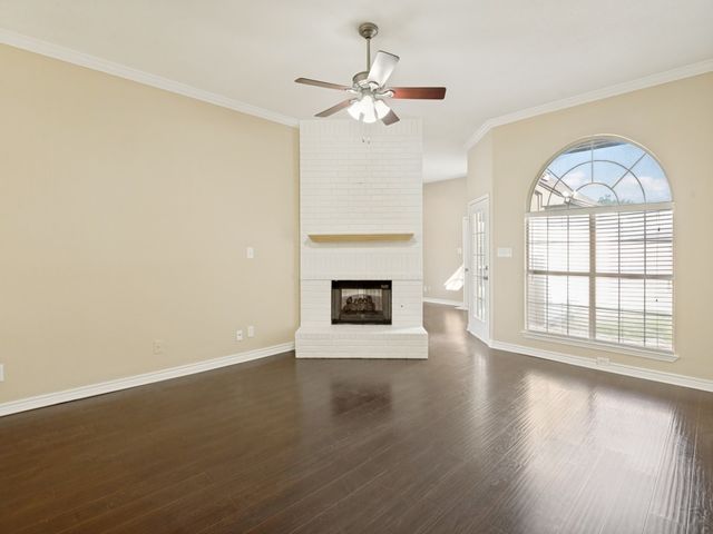 7004 Sample Drive, The Colony, TX 75056