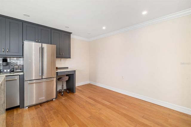 763 JOHN RINGLING BOULEVARD 22, Sarasota, FL 34236