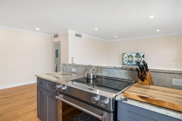 763 JOHN RINGLING BOULEVARD 22, Sarasota, FL 34236