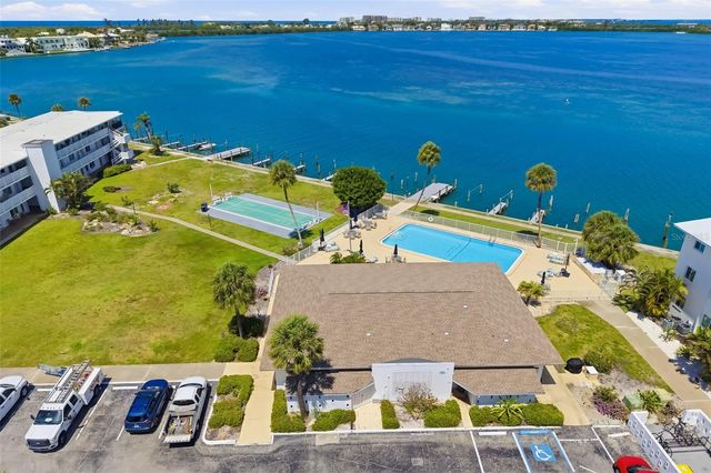 763 JOHN RINGLING BOULEVARD 22, Sarasota, FL 34236