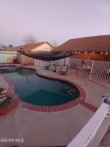 4111 Saddleback Road, Palmdale, CA 93552