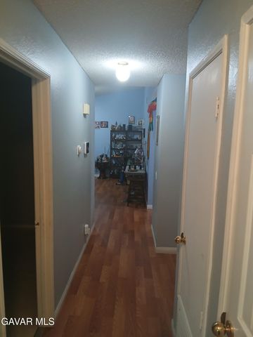 4111 Saddleback Road, Palmdale, CA 93552