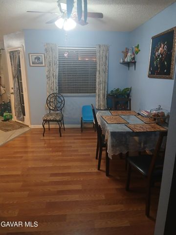 4111 Saddleback Road, Palmdale, CA 93552