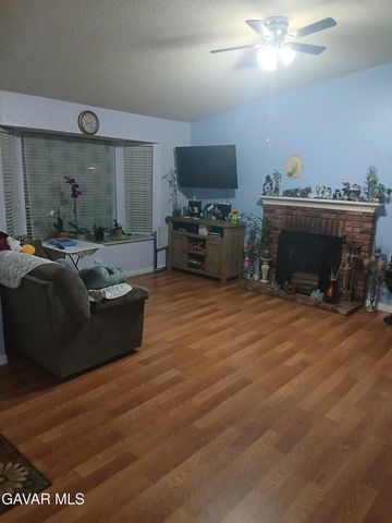 4111 Saddleback Road, Palmdale, CA 93552