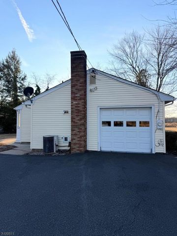 1880 AMWELL ROAD, Franklin Twp., NJ 08873