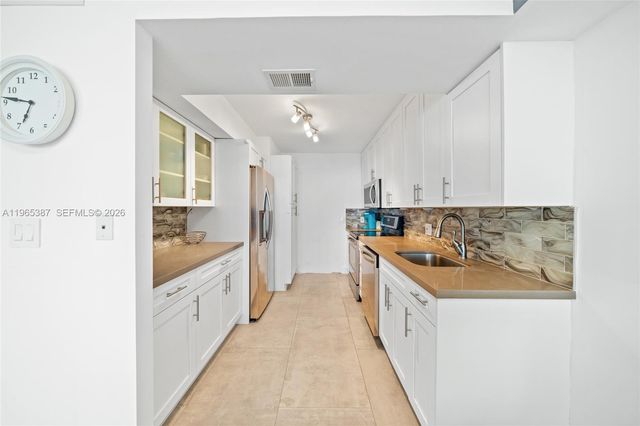 2101 S Ocean Dr 2304, Hollywood, FL 33019