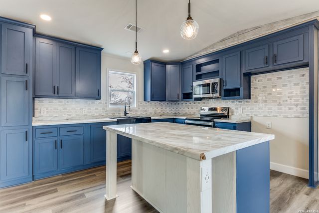 23403 Hickory Pass, San Antonio, TX 78264