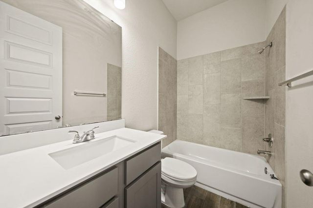 1703 Rustling Creek Drive, Missouri City, TX 77459