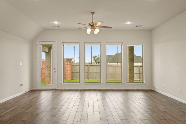 1703 Rustling Creek Drive, Missouri City, TX 77459