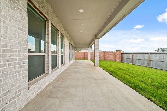 1703 Rustling Creek Drive, Missouri City, TX 77459