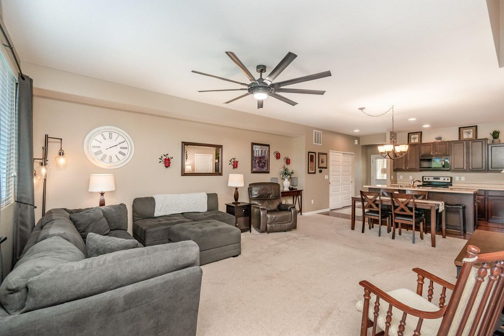 681 Radnor Lane, Walton, KY 41094