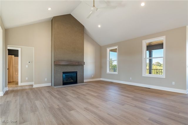 525 Gentlebrook Boulevard SW, Hartville, OH 44632